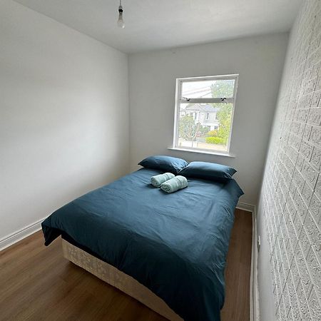 Nice Double Room At 2 Iveragh Rd-8 Dublin Eksteriør bilde
