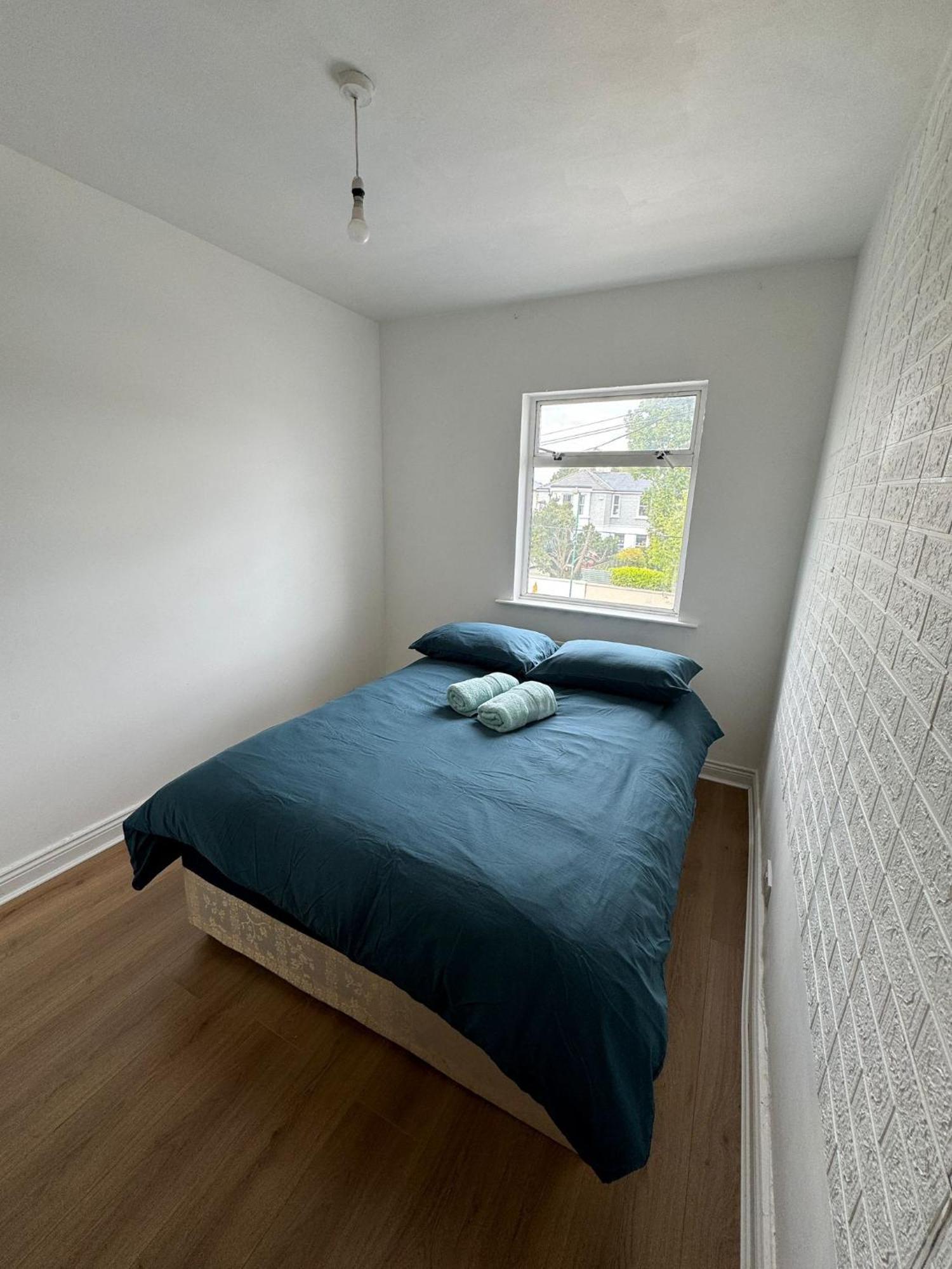 Nice Double Room At 2 Iveragh Rd-8 Dublin Eksteriør bilde